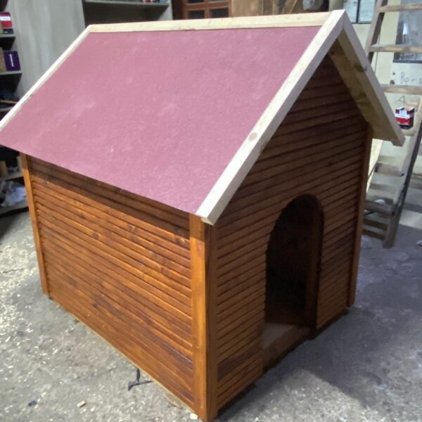 Ahşap Köpek Evleri